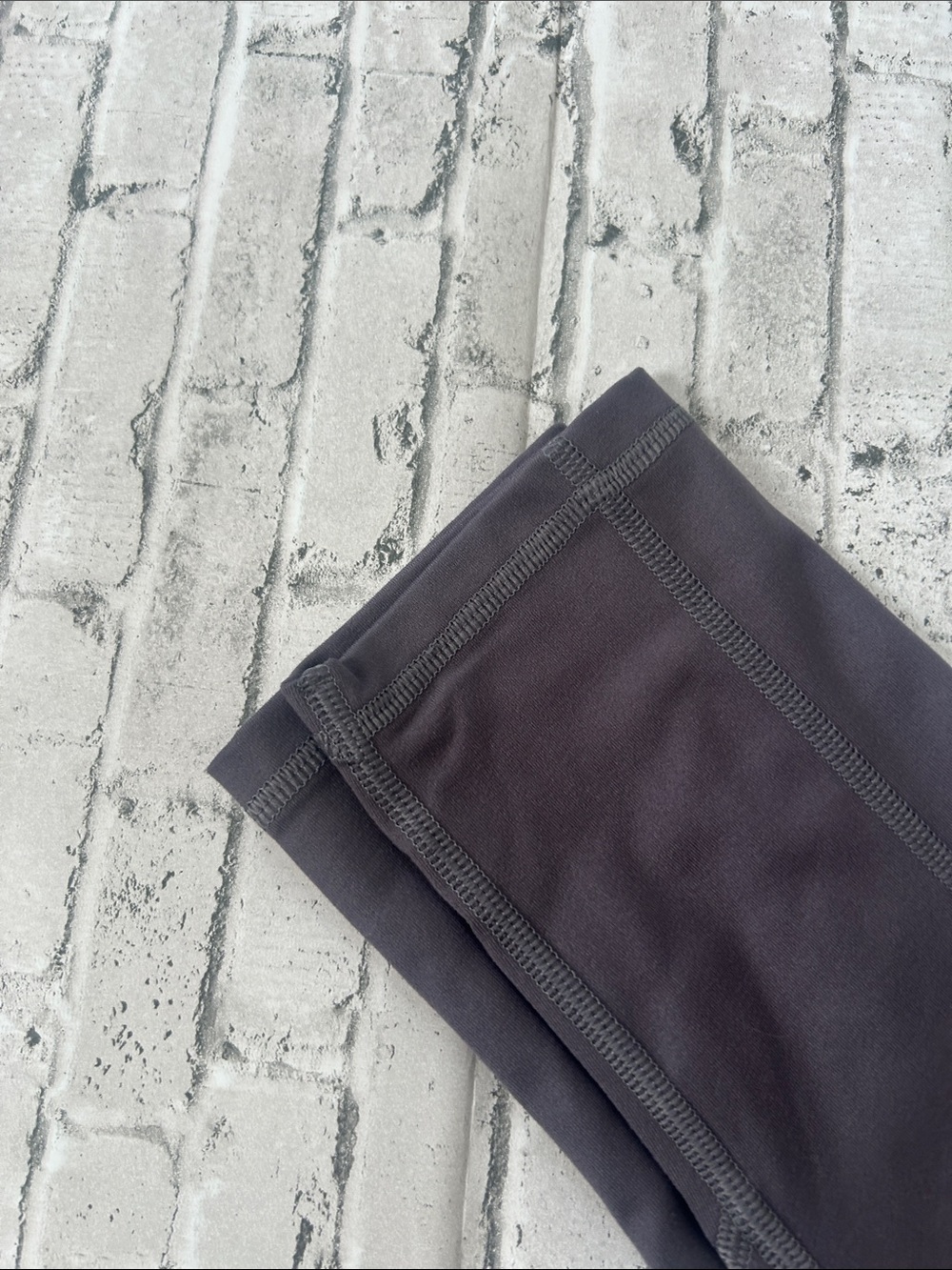 Victoria's Secret Women's Leggings (5) - Black, Gray, Pink, Purple - Picture 7 of 15